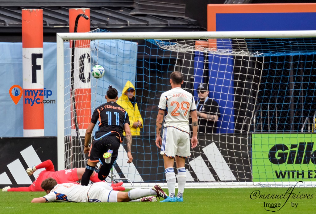 NYCFC 1–0 FC Cincinnati: Grit, Rain and a Glimpse of Glory / Garra, lluvia y una chispa de&nbsp;esperanza